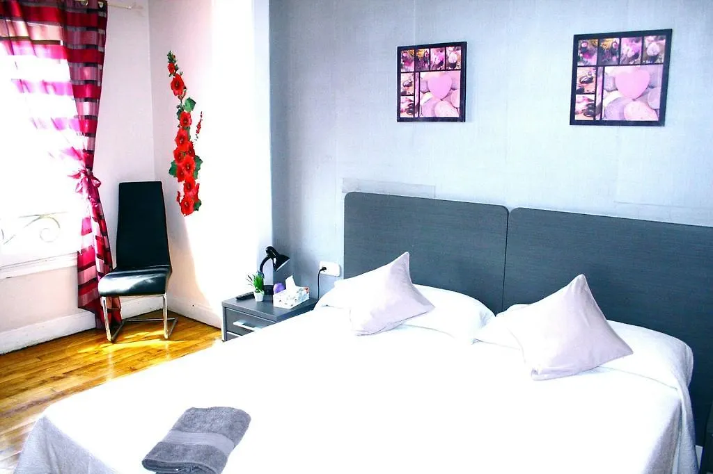 Pension Tu Hogar San Sebastián Spanien